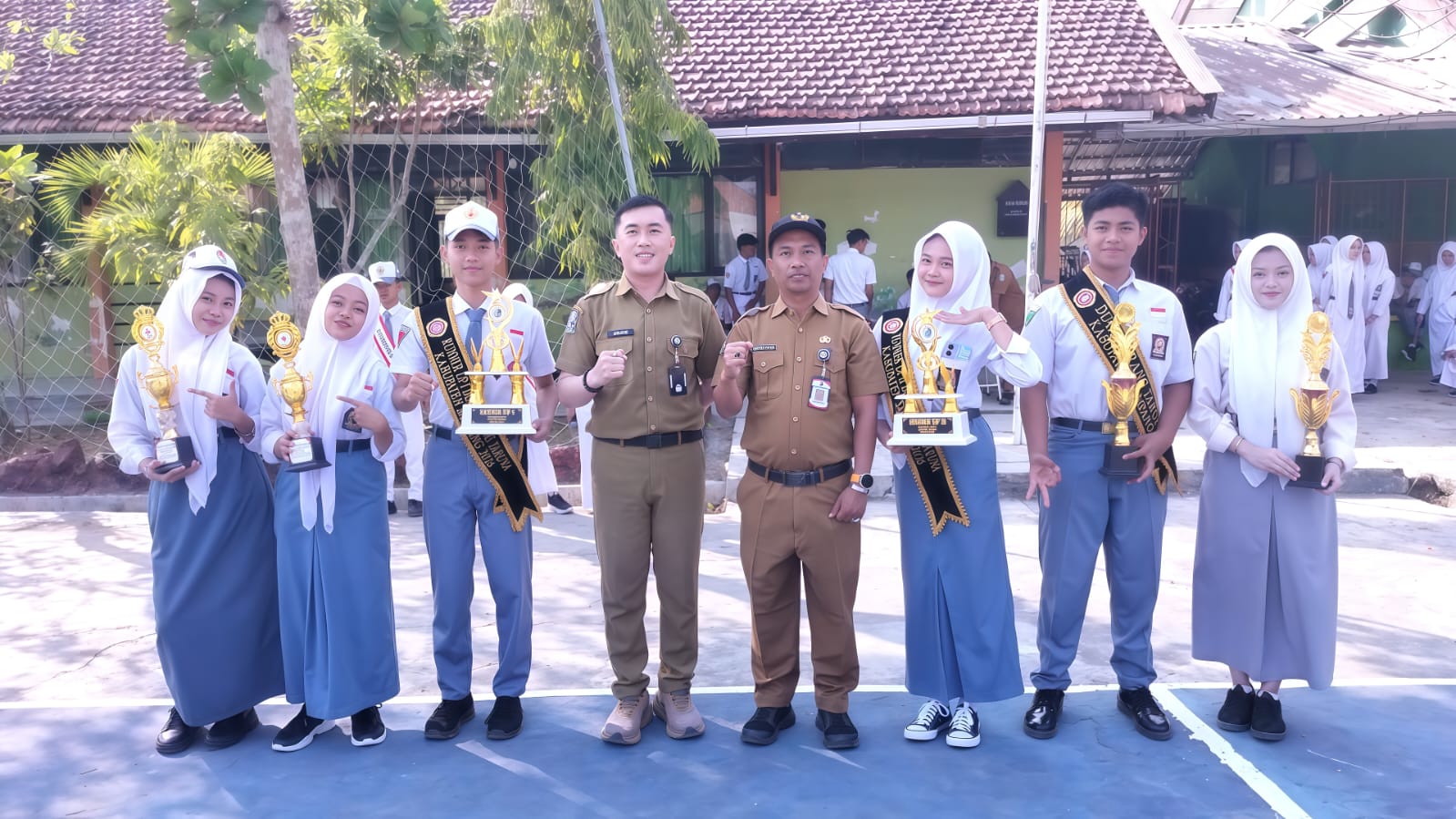 SISWA SMAN 1 KEDUNGDUNG RAIH PRESTASI GEMILANG DI DUA AJANG TINGKAT DAERAH DAN PROVINSI TAHUN 2026