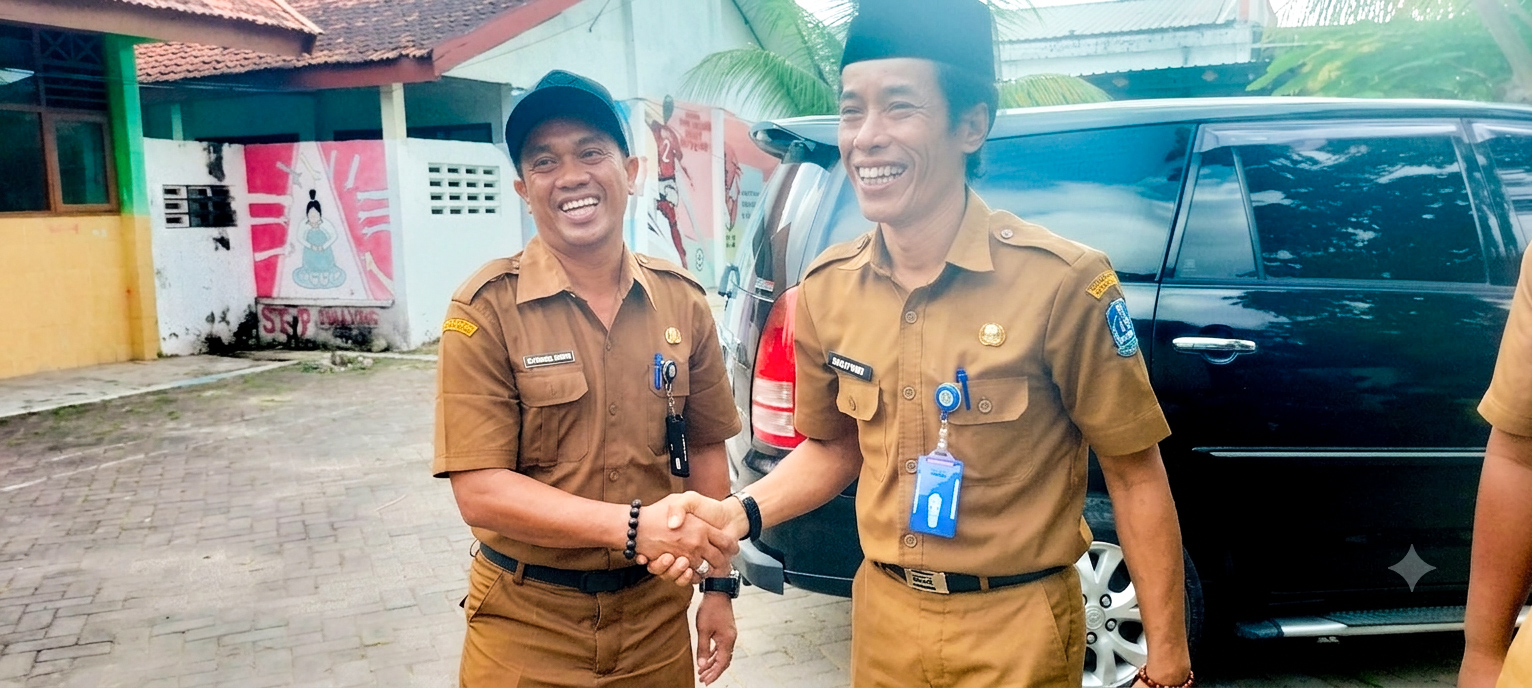 Kacabdin Sampang Hadiri Penyelarasan Visi, Misi, dan Prakarsa Perubahan Kurikulum SMA Negeri 1 Kedungdung