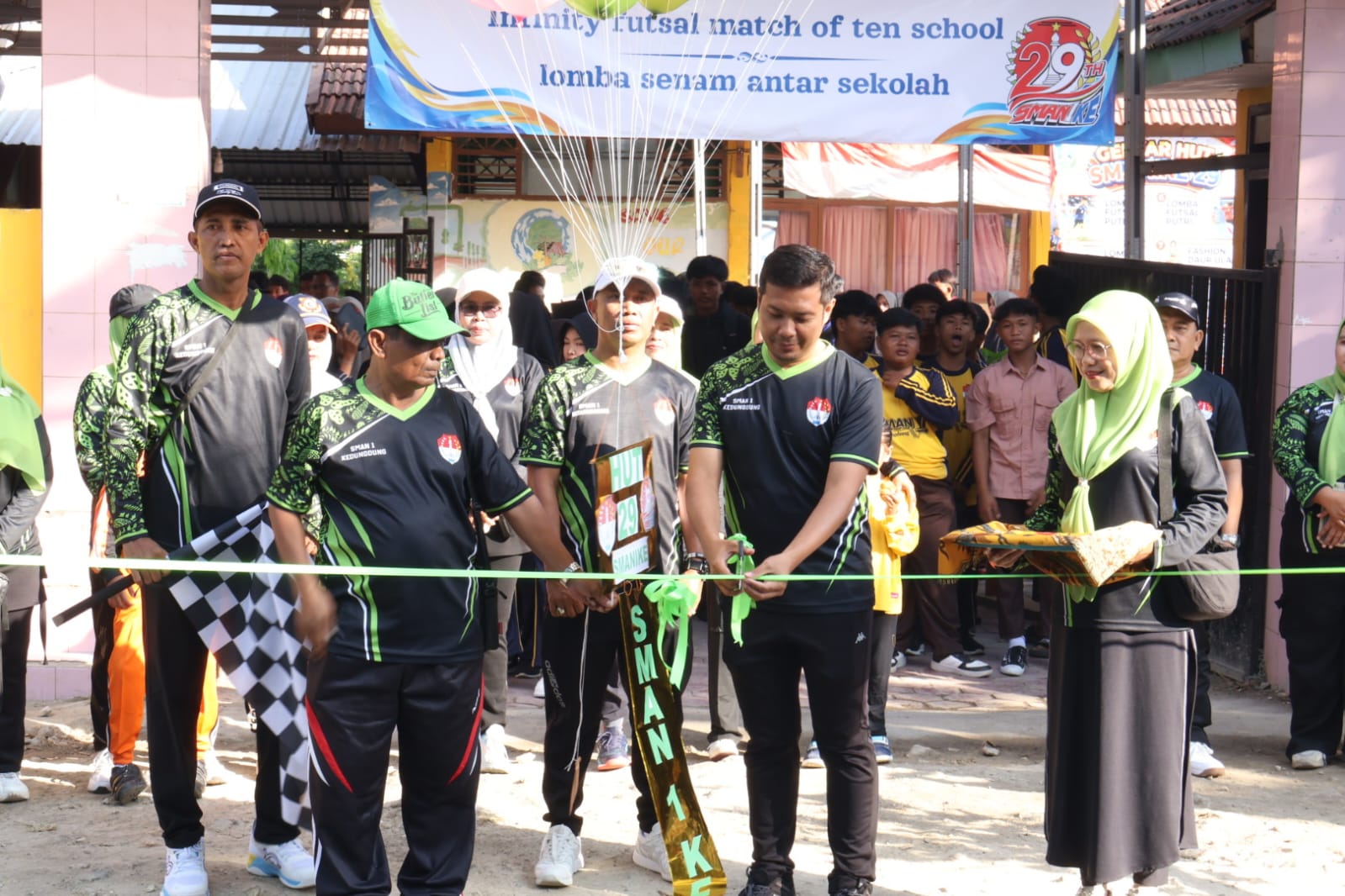 Semarak HUT ke-29 SMAN 1 Kedungdung Sukses Digelar dengan Jalan Sehat dan Panggung Seni Kedungdung, 12 September 2026